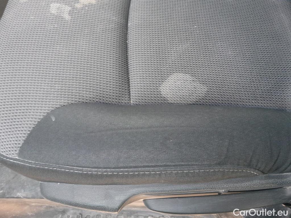 Renault  Trafic RENAULT  / 2021 / 4P / furgón Furgón L1H1 Blue dCi 96 Kw (130 CV) (AC) #20
