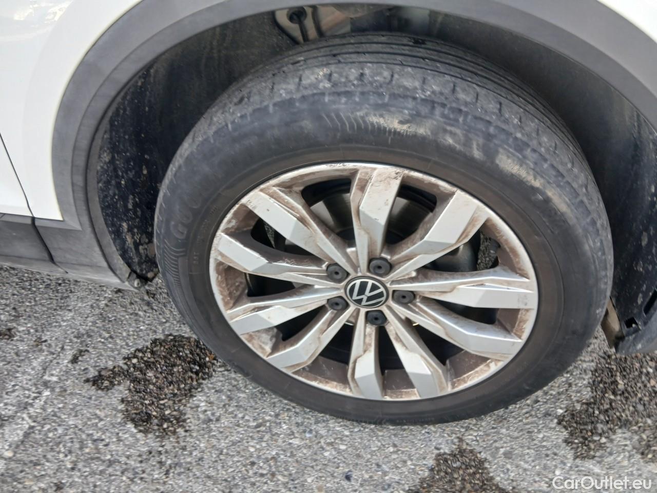  Volkswagen  T-ROC  Advance 2.0 TDI 115CV MT6 E6d #17
