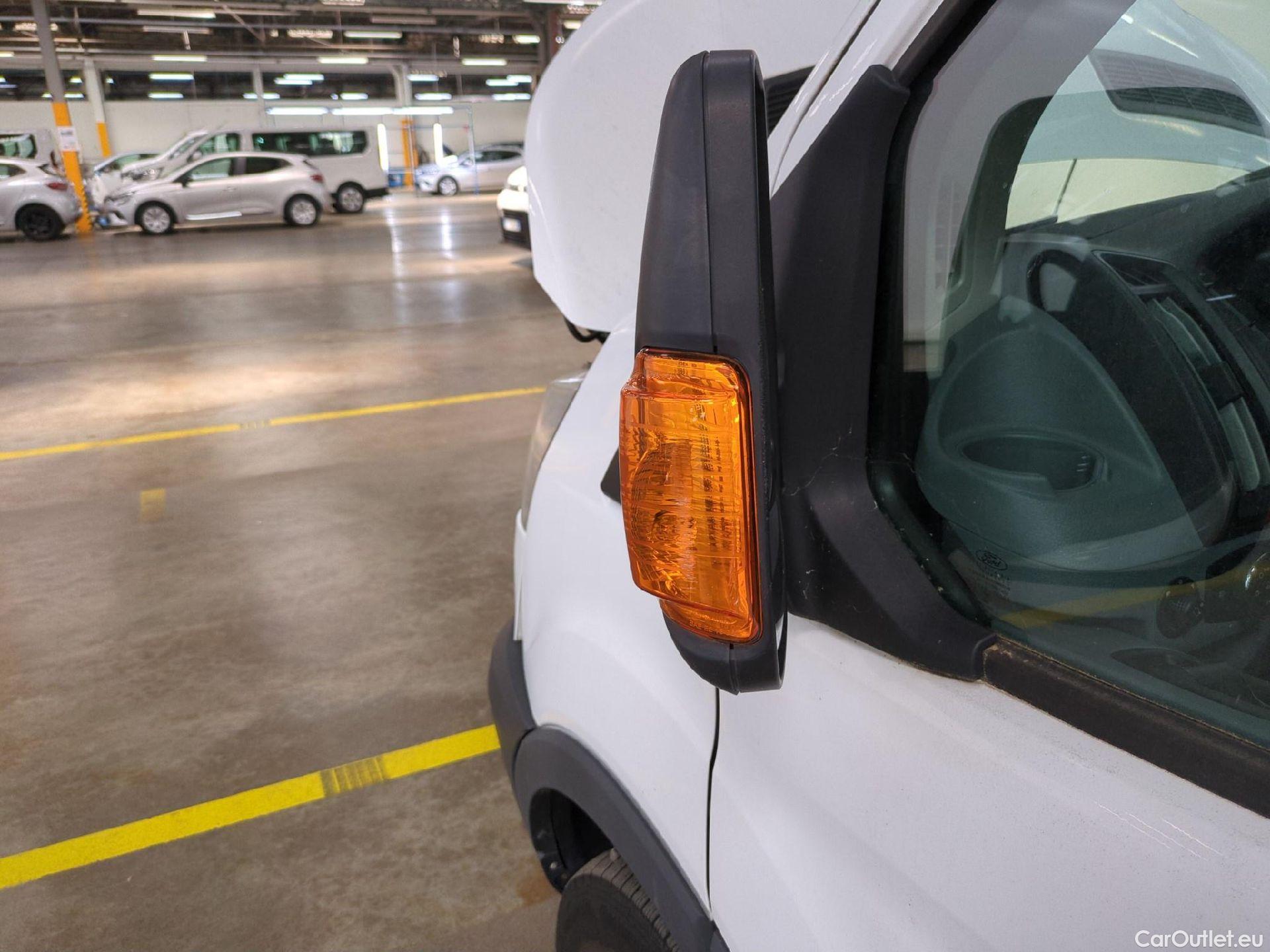  Ford  Transit  Plateau 350 L4 2.0 TDCi 130CV BVM6 E6 #10