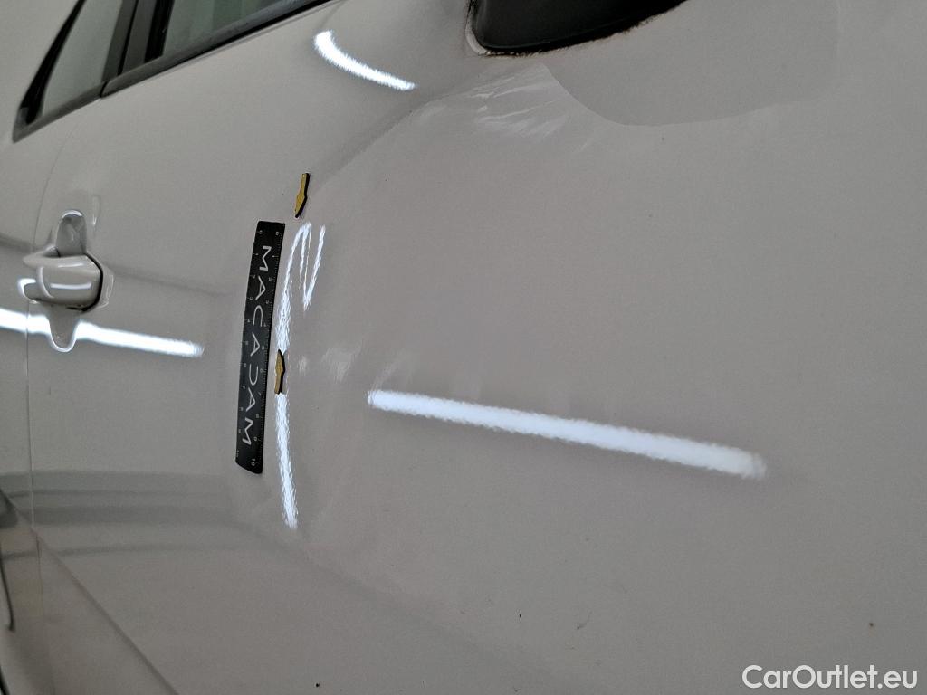  Citroen  C3  Feel 1.2 PureTech 80CV BVM5 E6 #31