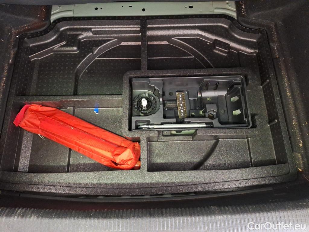  Peugeot  308  Active Pack 1.2 PureTech 130CV BVA8 E6d #42