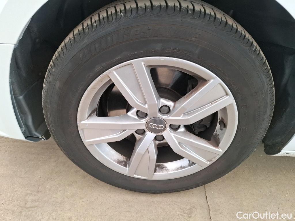  Audi  A4  Berline 2.0 TDI 150CV BVA7 E6 #14