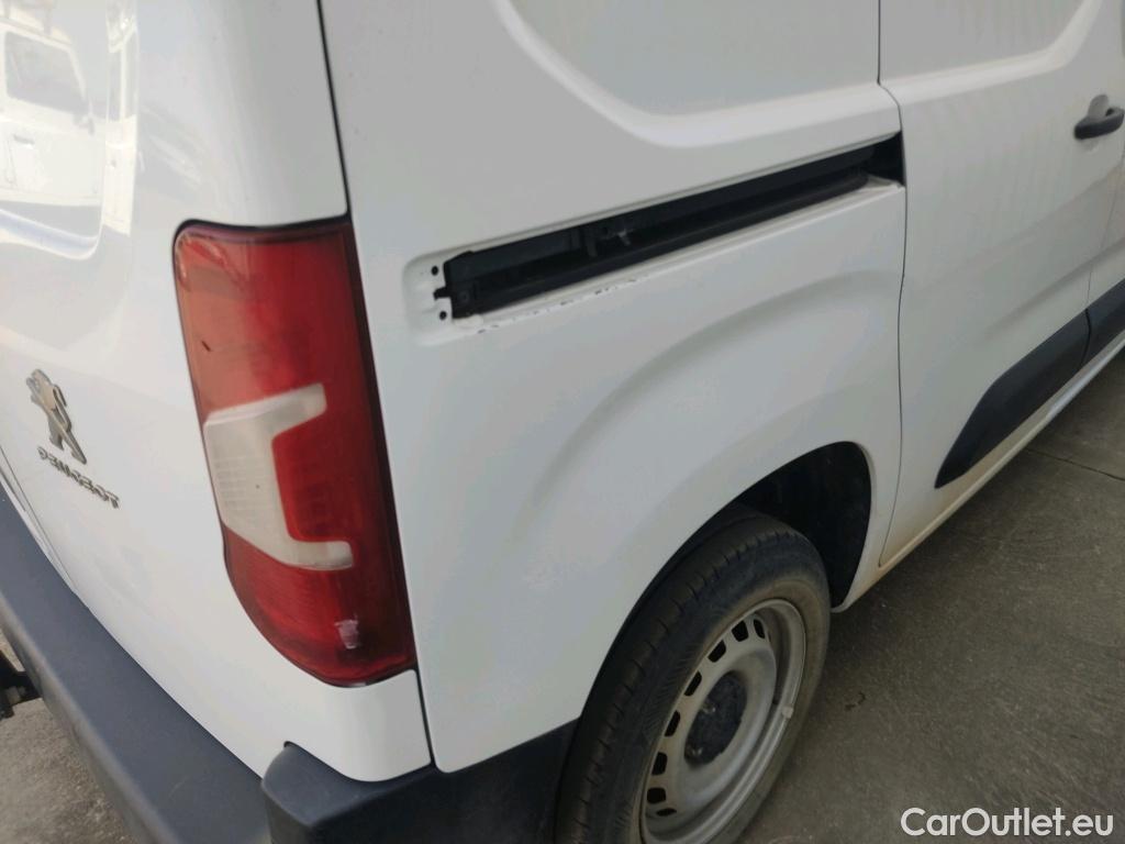  Peugeot  Partner PEUGEOT  / 2018 / 3P / furgón derivado de turismo Pro Standard 600kg BlueHDi 73kW (CM2) #9