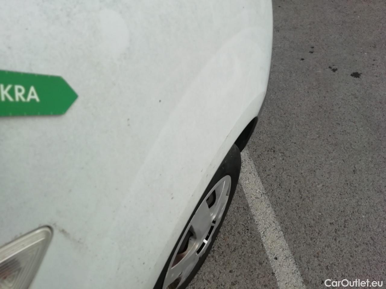  Renault  Kangoo  Profesional 1.5 dCi 70CV MT5 E4 #30