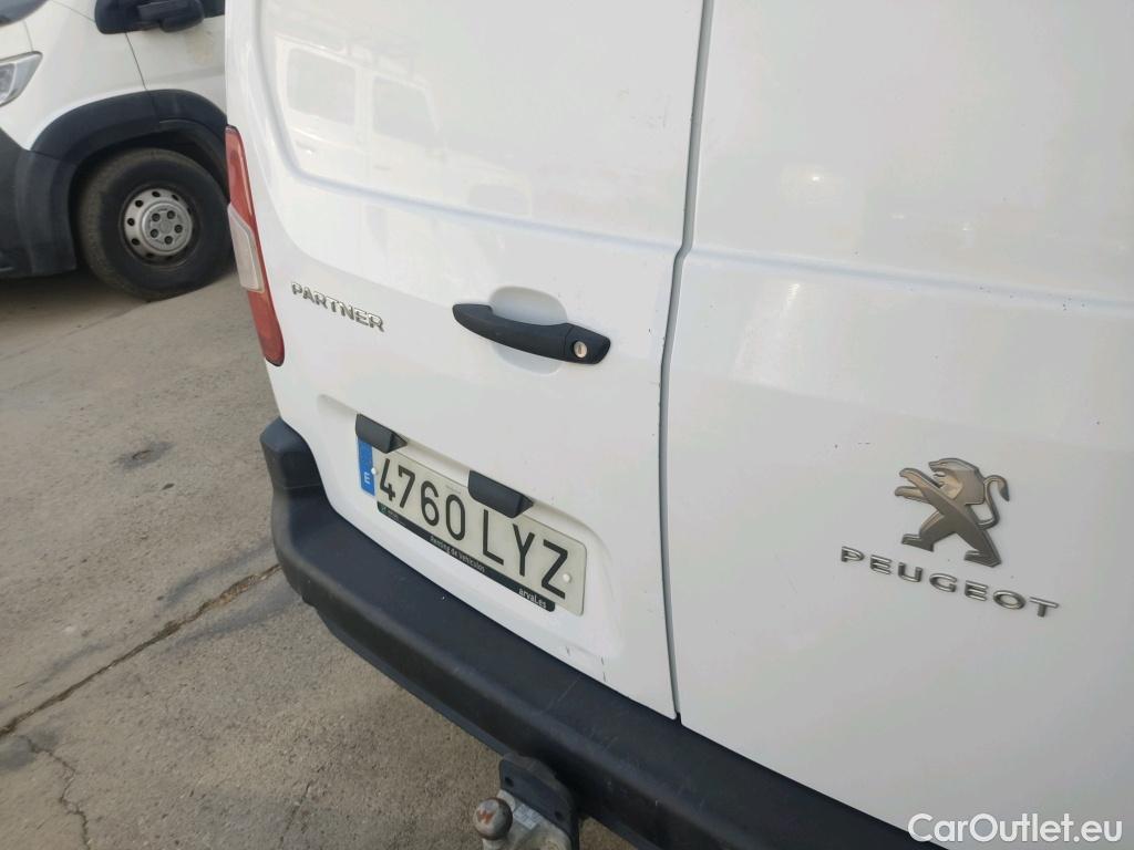  Peugeot  Partner PEUGEOT  / 2018 / 3P / furgón derivado de turismo Pro Standard 600kg BlueHDi 73kW (CM2) #11