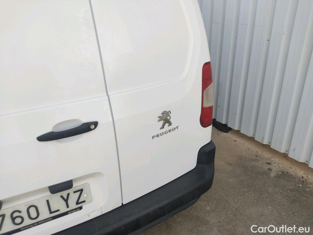  Peugeot  Partner PEUGEOT  / 2018 / 3P / furgón derivado de turismo Pro Standard 600kg BlueHDi 73kW (CM2) #34