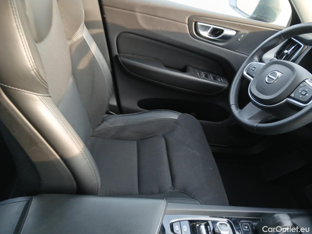  Volvo  XC60  Business Plus Plug-In Hybrid AWD 2.0 T8 Twin Engine 390CV AT8 E6dT #3