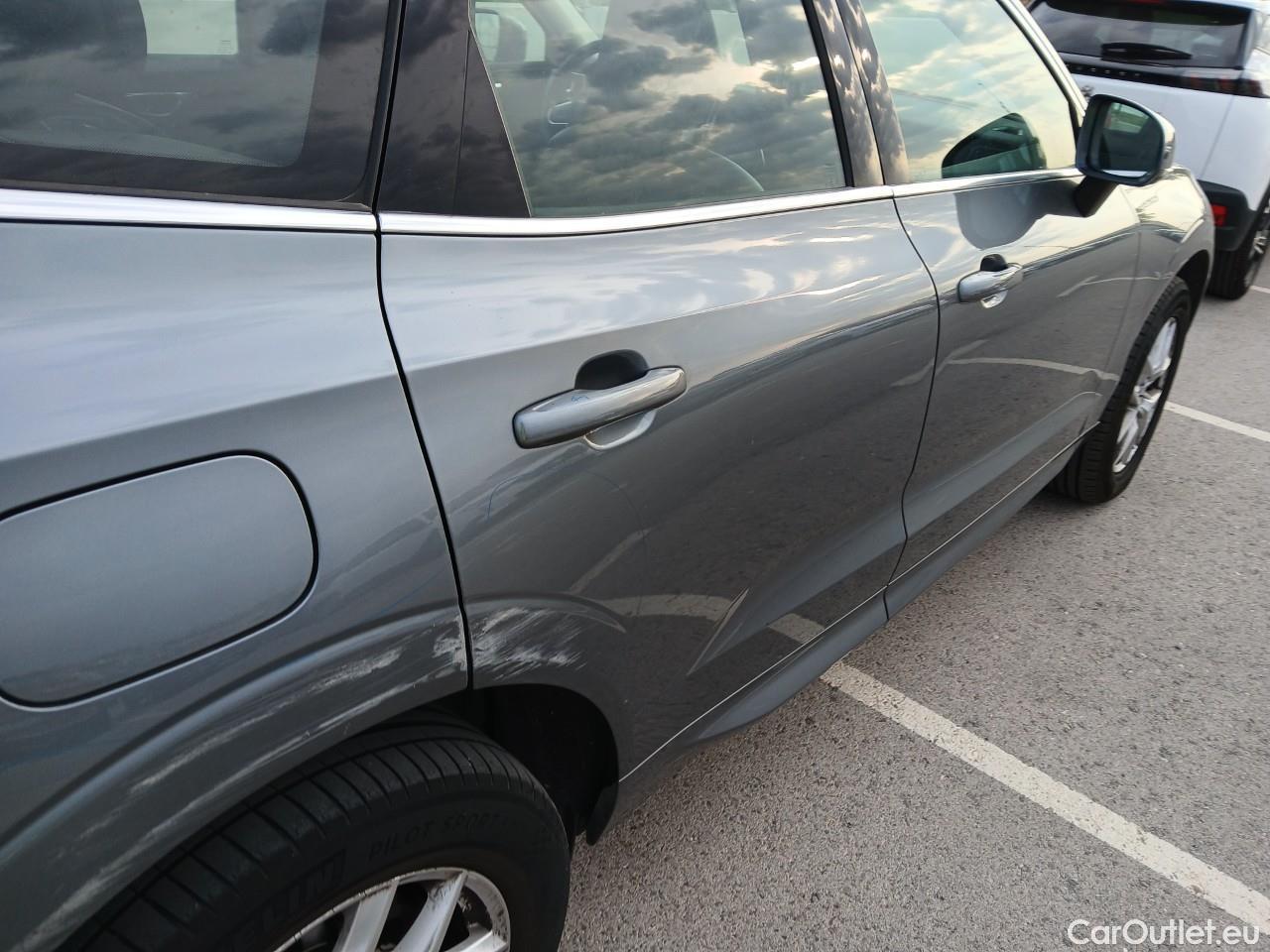  Volvo  XC60  Business Plus Plug-In Hybrid AWD 2.0 T8 Twin Engine 390CV AT8 E6dT #32
