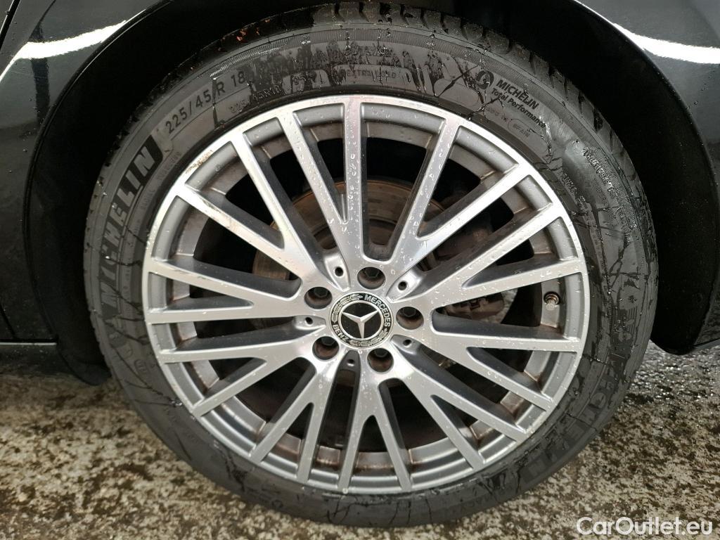  Mercedes  CLA-Klasse MERCEDES-BENZ CLA Shooting Brake / 2019 / 5P / Break CLA 200 d Business Line BA8 #38