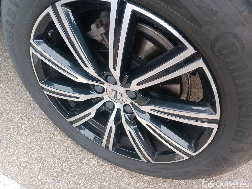  Volvo  XC60 VOLVO  / 2017 / 5P / todoterreno 2.0 T6 AWD Recharge Inscription Auto #3