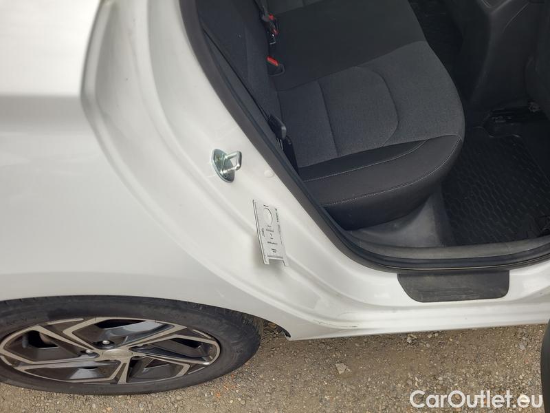  Hyundai  i30   cw (PD)(2017->)  kom.1.0TGDI 120 Smart #20