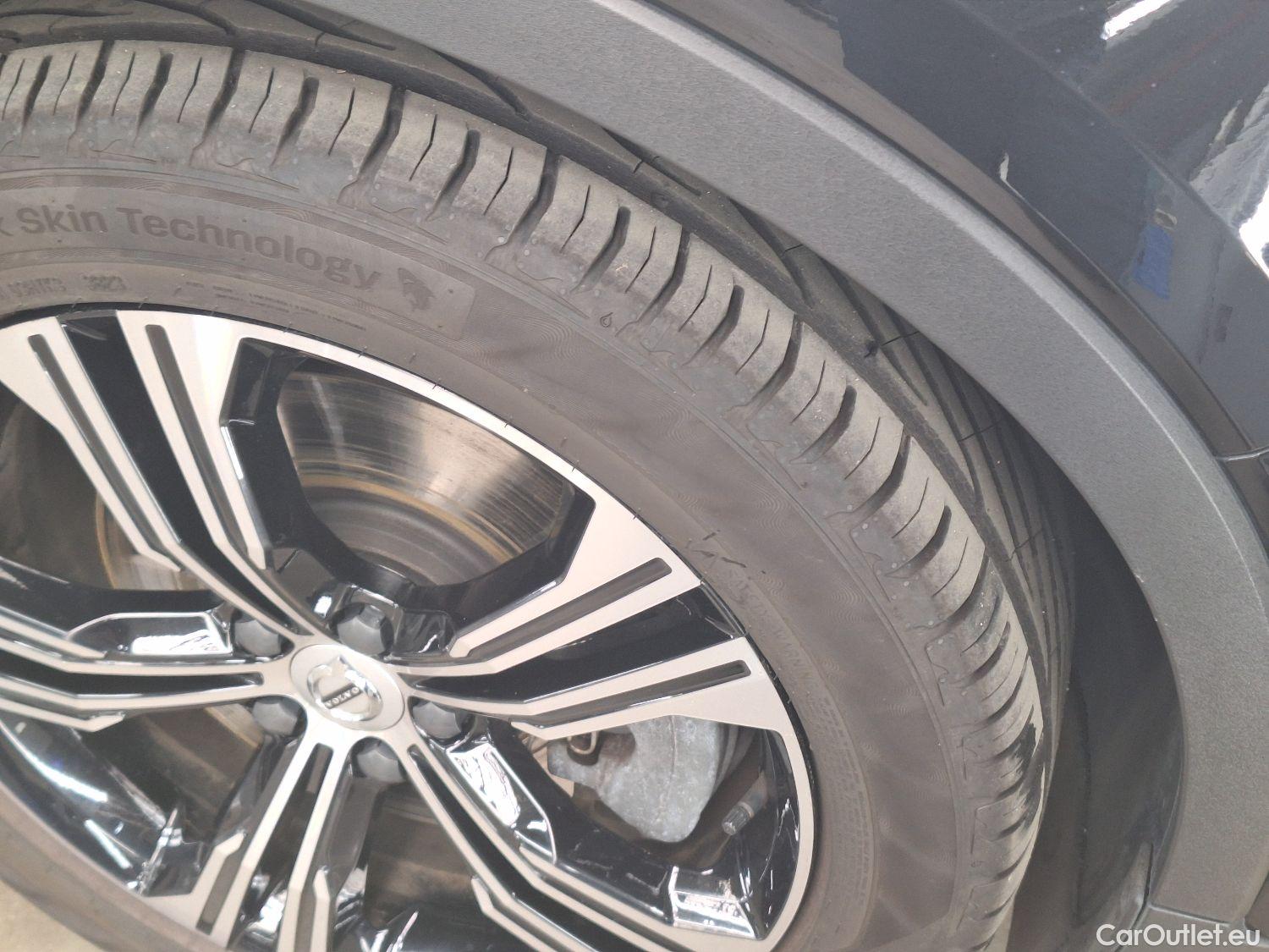  Volvo  XC 40 Volvo, XC40 '17, Volvo XC40 T5 Recharge Geartronic Inscription 5d #4
