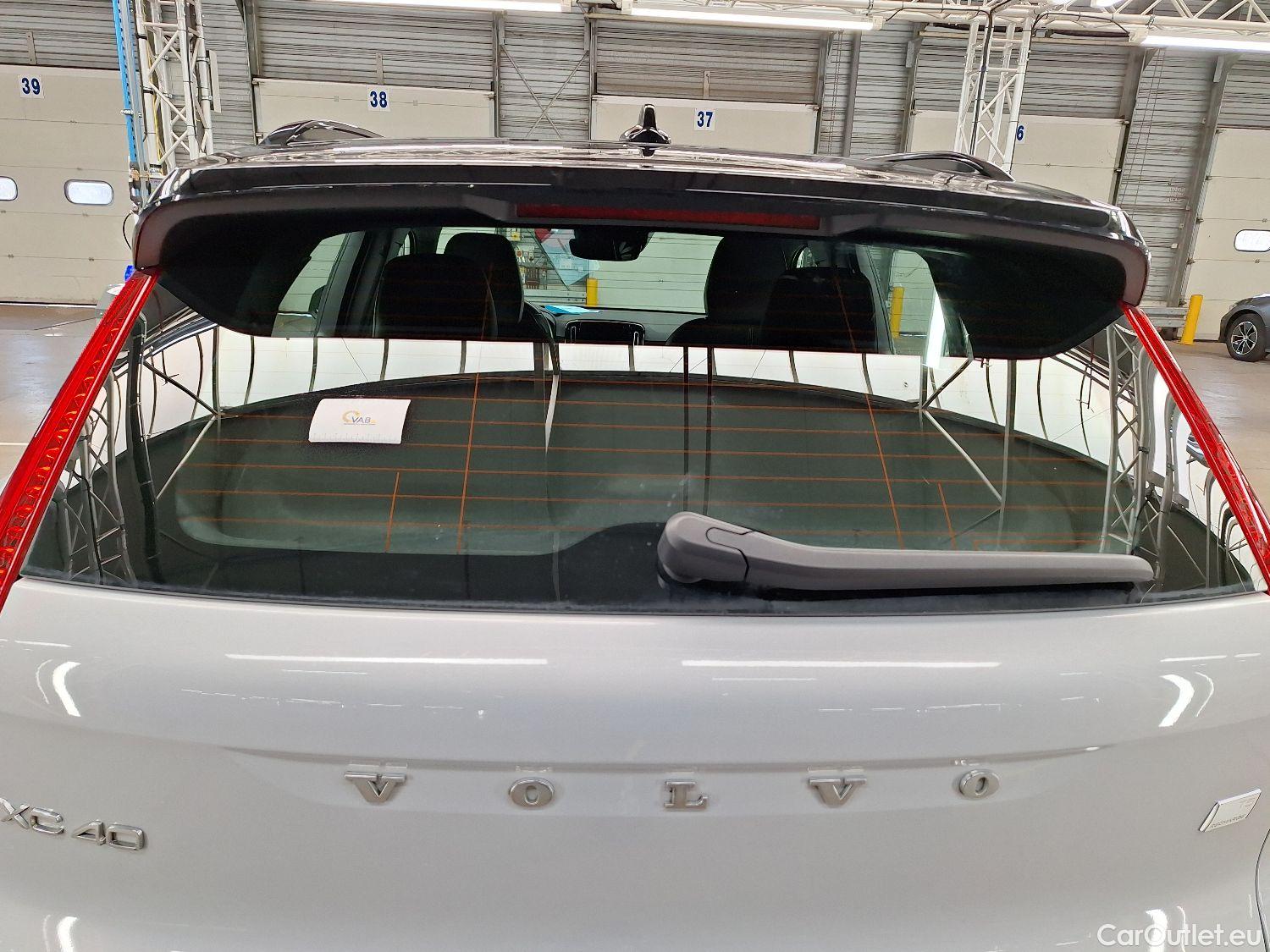  Volvo  XC 40 Volvo, XC40 '17, Volvo XC40 T5 Recharge Geartronic R-Design 5d #1
