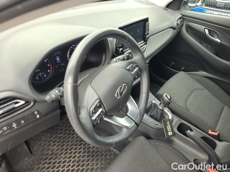  Hyundai  i30   cw (PD)(2017->)  kom.1.0TGDI 120 Smart #7