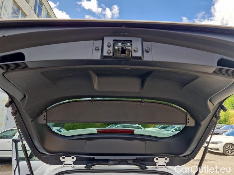  Toyota  Corolla  TouringSports (E21) (2019)  TS 1.8Hyb.Comfort AT #11