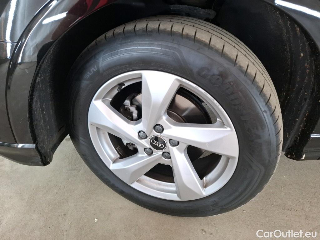  Audi  Q3  35 TFSI Design luxe 1.5 TFSI 150CV BVA7 E6d #36