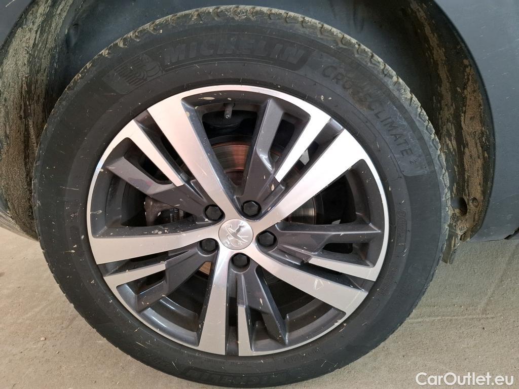  Peugeot  3008  Allure Pack 1.5 HDi 130CV BVA8 E6d #50