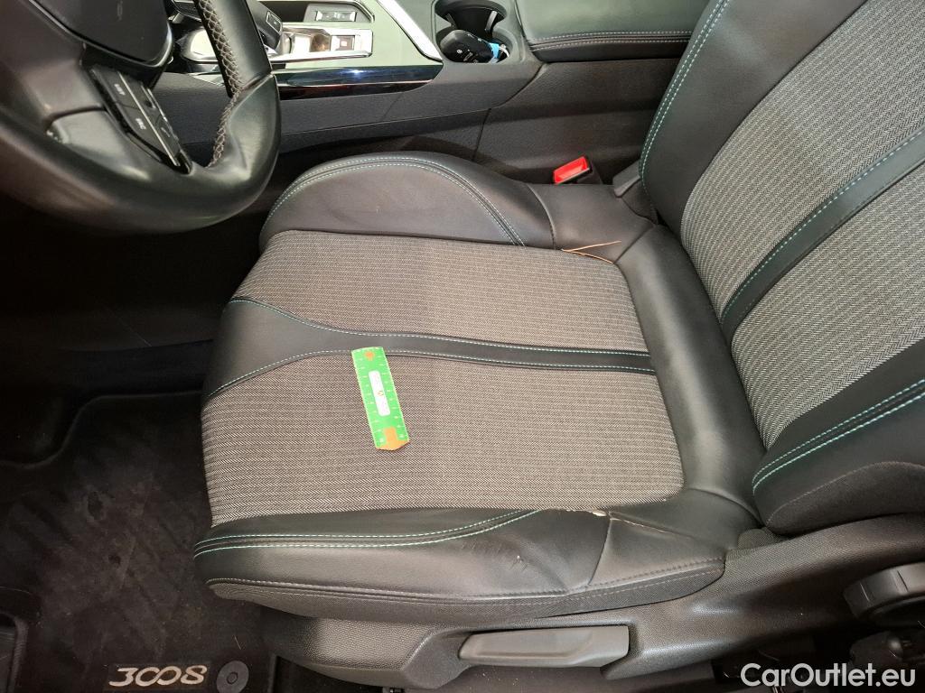  Peugeot  3008  Allure Pack 1.5 HDi 130CV BVA8 E6d #26