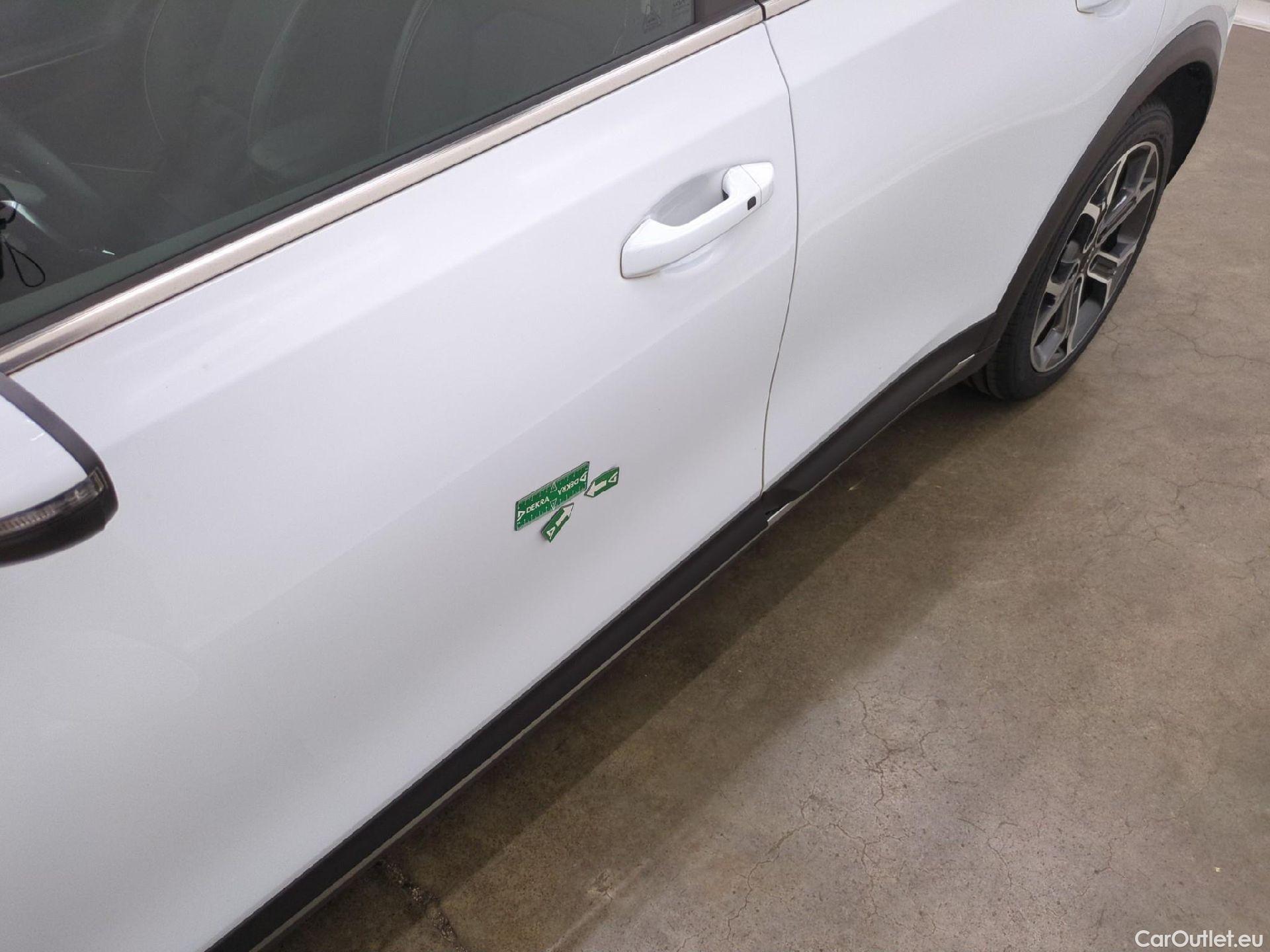  KIA  XCeed KIA  / 2019 / 5P / Crossover 1.5 T-GDI 160 ISG LOUNGE DCT7 #13
