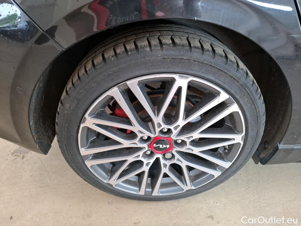  KIA  Cee'd KIA ceed / 2021 / 5P / Berline 1.6 T-GDI 204 ISG GT DCT7 #15