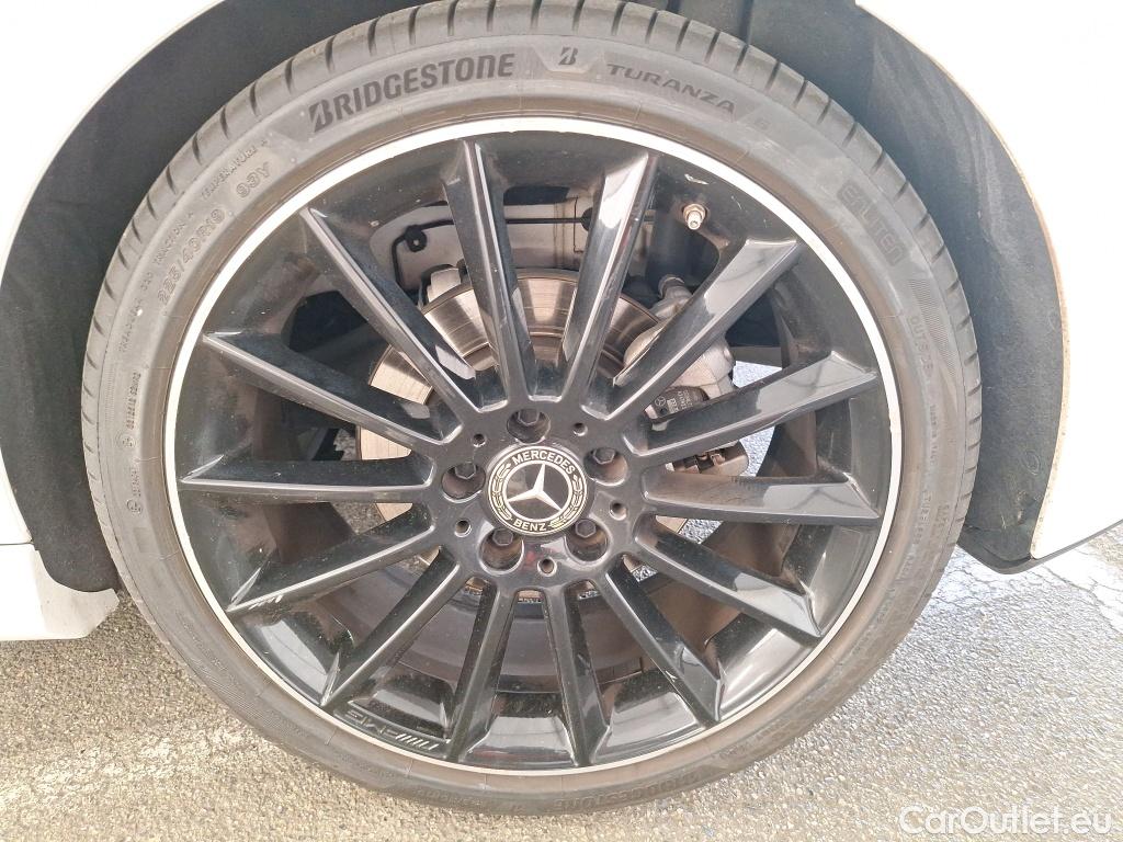  Mercedes  A-Klasse MERCEDES-BENZ Classe A Compact / 2018 / 5P / Berline A 200 AMG Line 7G-DCT #19