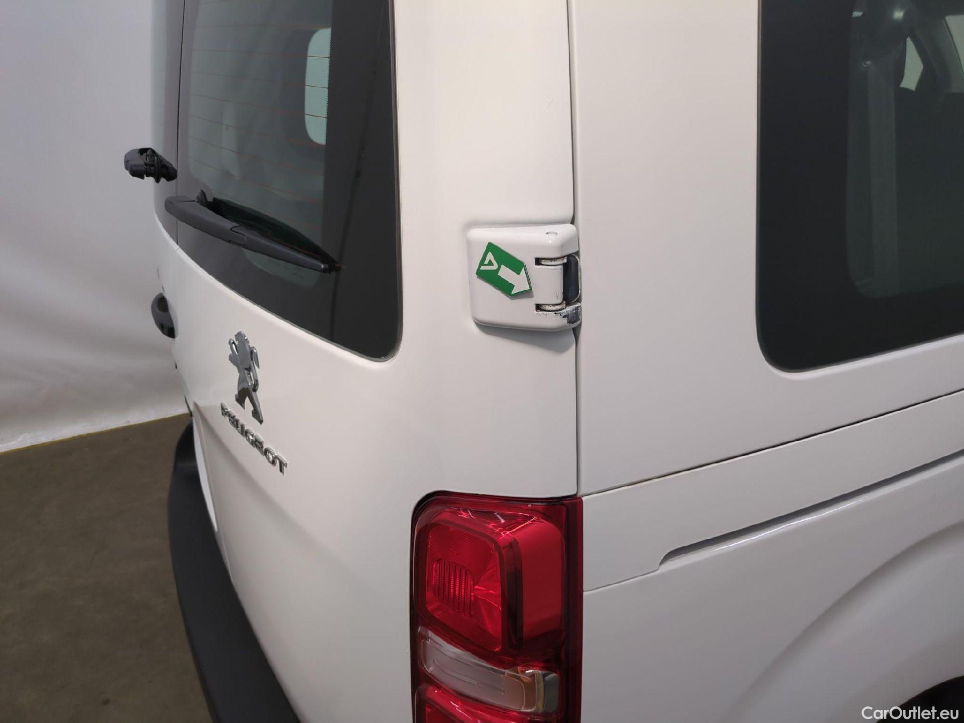  Peugeot  Expert  Kombi L2 1.6 HDi 115CV BVM6 9 Sieges E6 #10