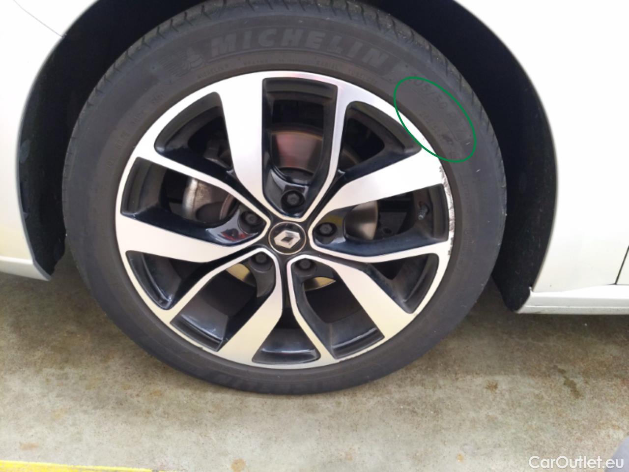  Renault  Megane  IV Berline 5pt. Limited 1.2 TCe 100CV BVM6 E6 #1