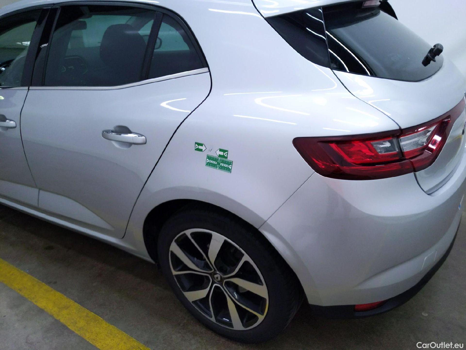  Renault  Megane  IV Berline 5pt. Limited 1.2 TCe 100CV BVM6 E6 #18