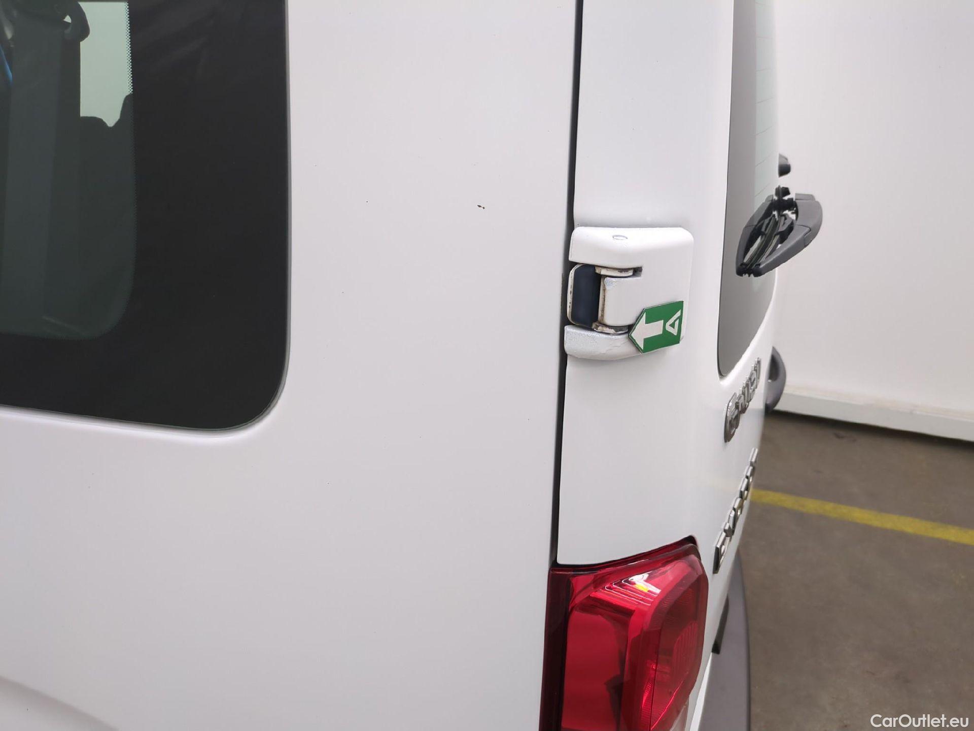  Peugeot  Expert  Kombi L2 1.6 HDi 115CV BVM6 9 Sieges E6 #15
