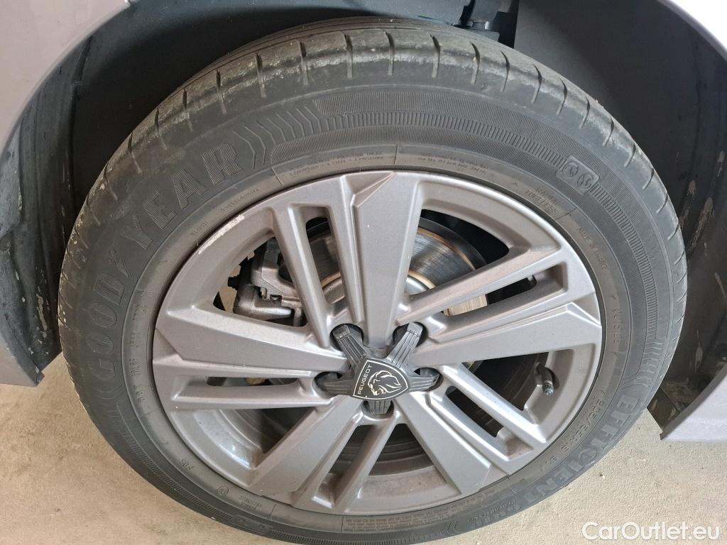  Peugeot  308  Active Pack 1.2 PureTech 130CV BVA8 E6d #24