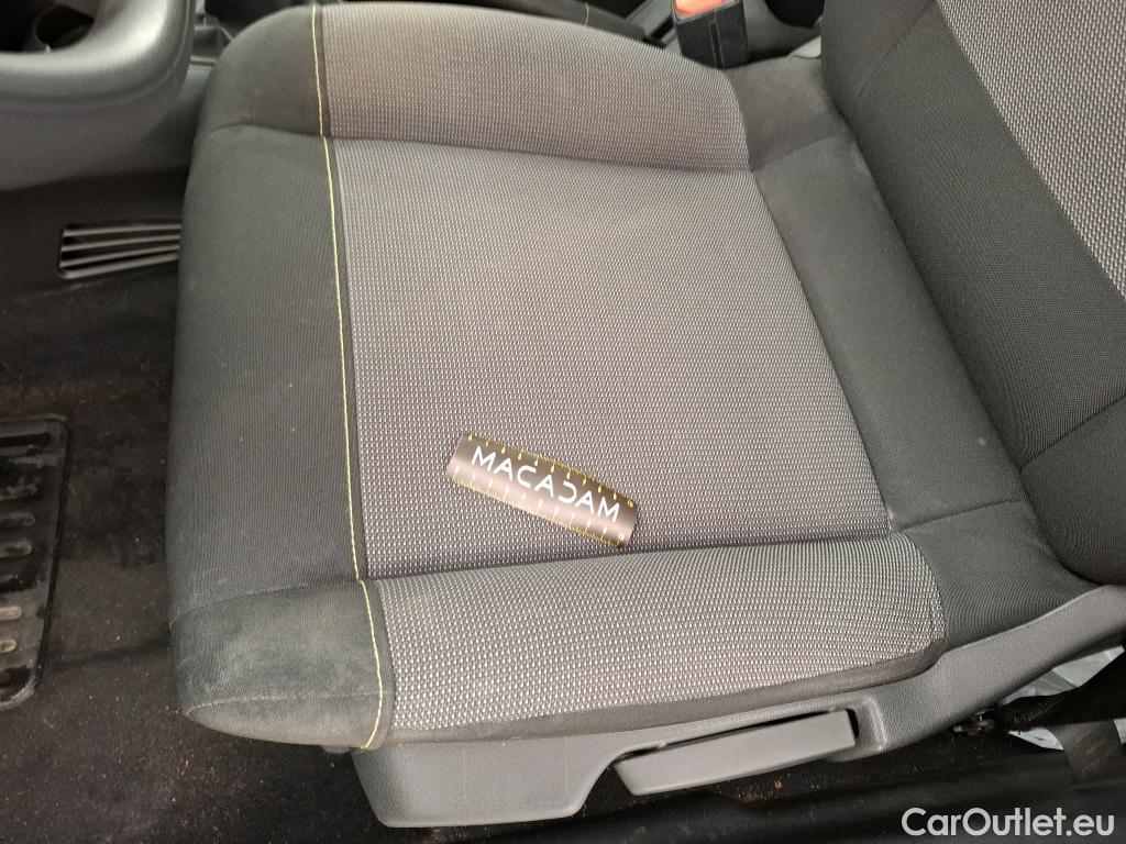  Citroen  C3  Société Feel Nav 1.2 PureTech 80CV BVM5 E6d #12