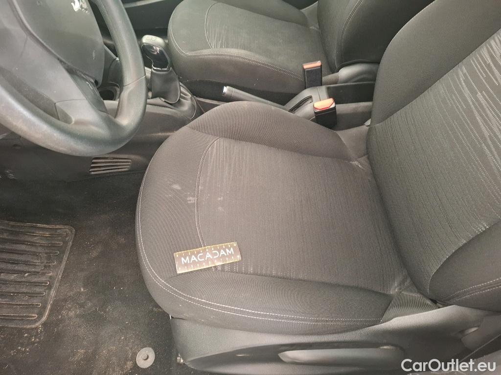  Peugeot  208  Affaire Premium Pack 1.5 HDi 100CV BVM5 E6dT #38