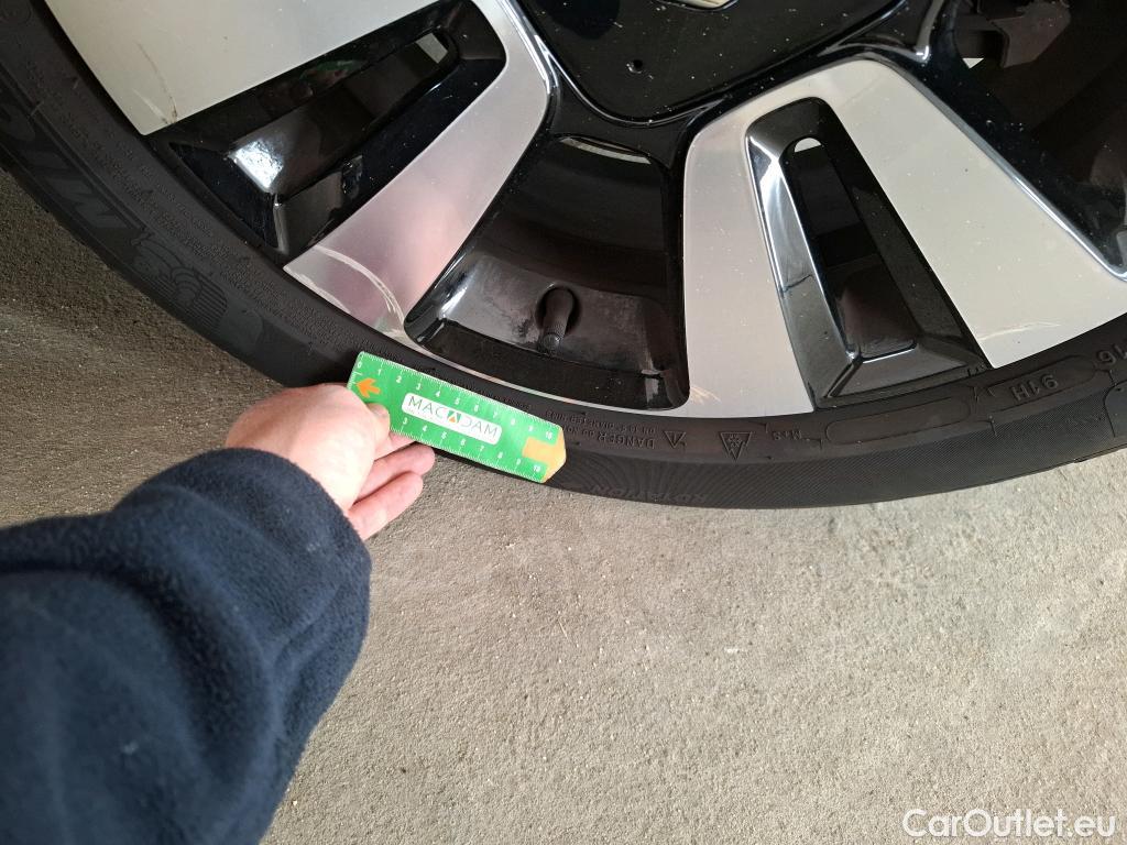  Citroen  C3 CITROEN  / 2020 / 5P / Berline PureTech 110 S&S EAT6 Shine #8