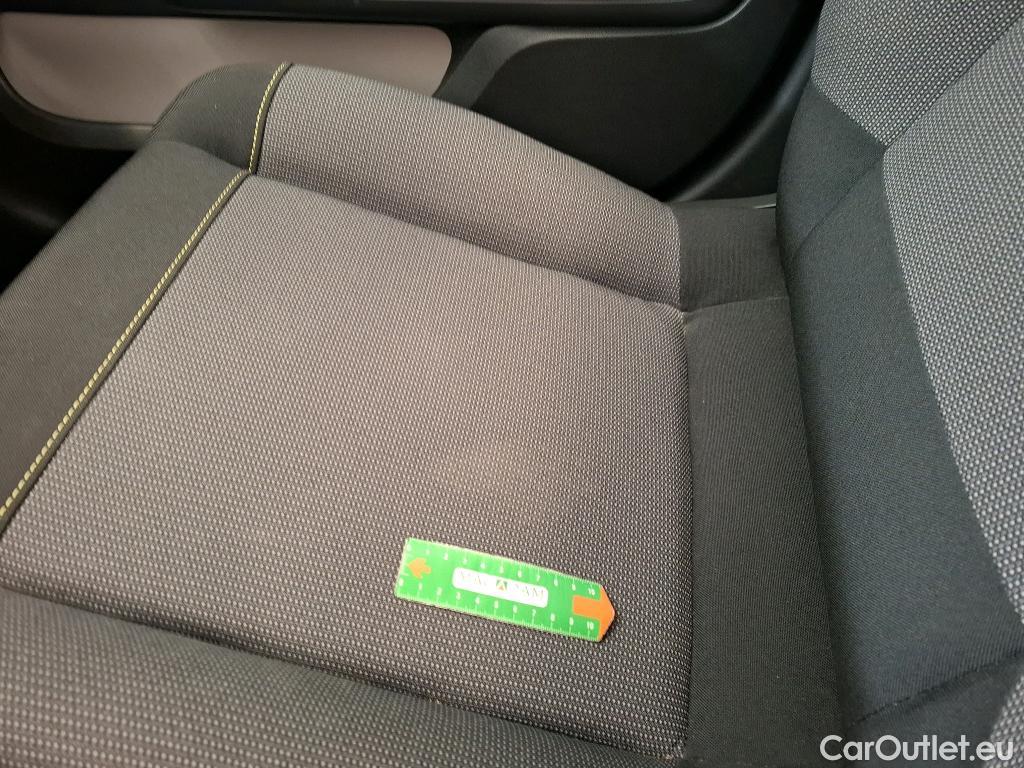  Citroen  C3 CITROEN  / 2020 / 5P / Berline PureTech 110 S&S EAT6 Shine #16