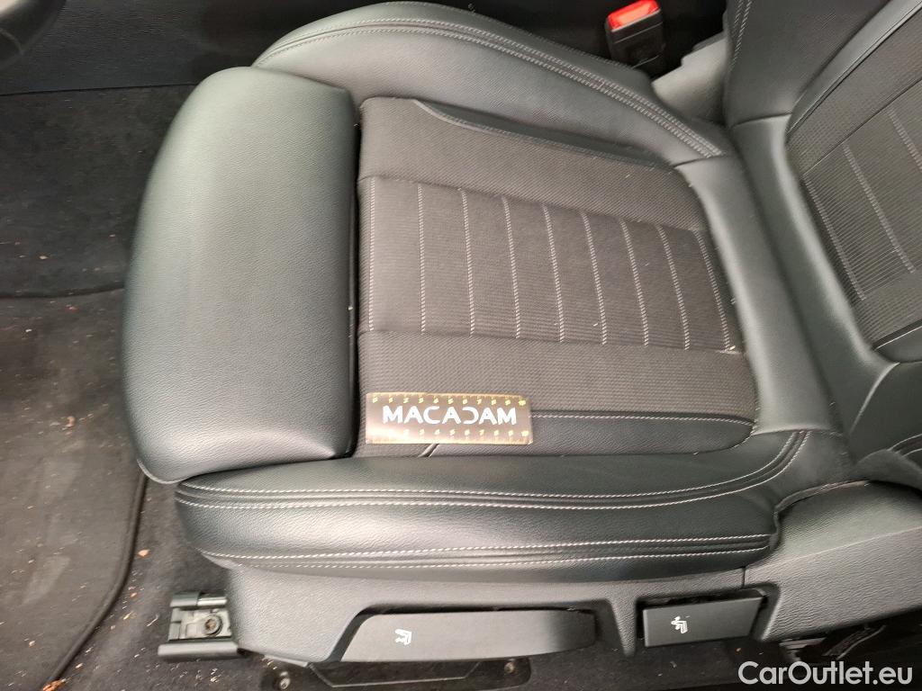  Bmw  Serie 3 BMW Série 3 Berline / 2018 / 4P / Berline 320i 184ch Business Design BVA8 #25
