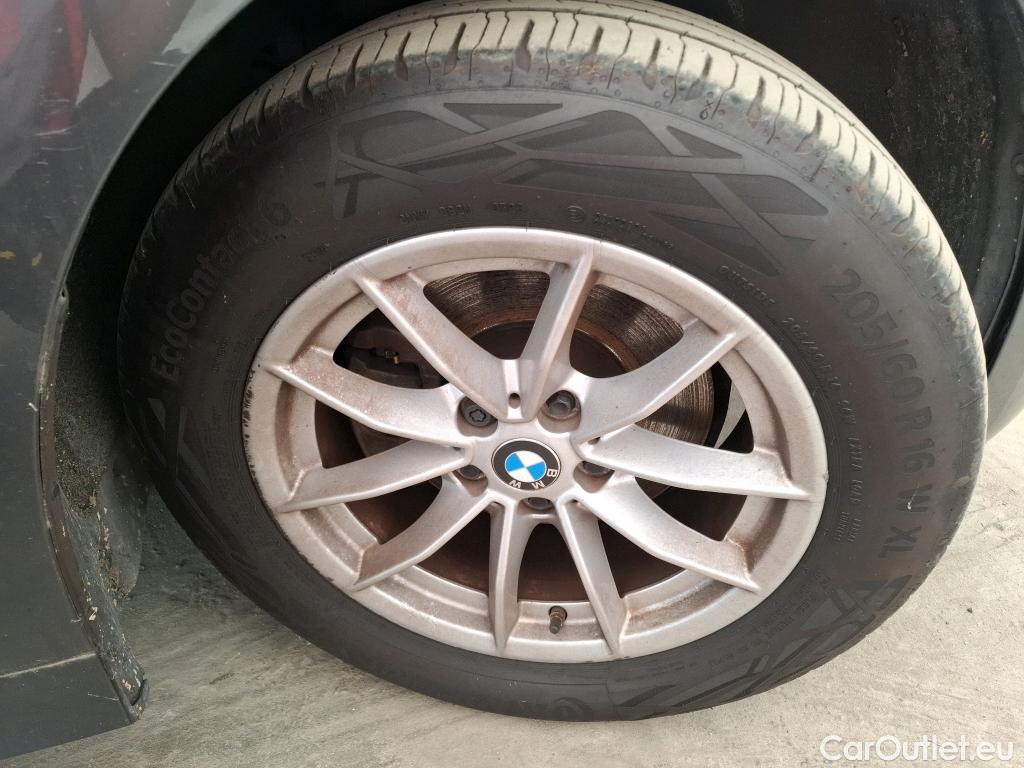  Bmw  Serie 3 BMW Série 3 Berline / 2018 / 4P / Berline 320i 184ch Business Design BVA8 #21