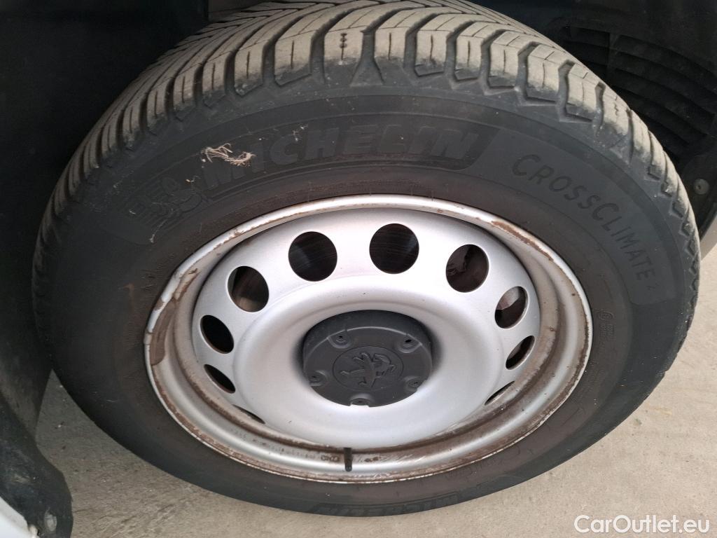  Peugeot  Partner  Cabine Approfondie L2 1.5 HDi 100CV BVM6 E6d #8