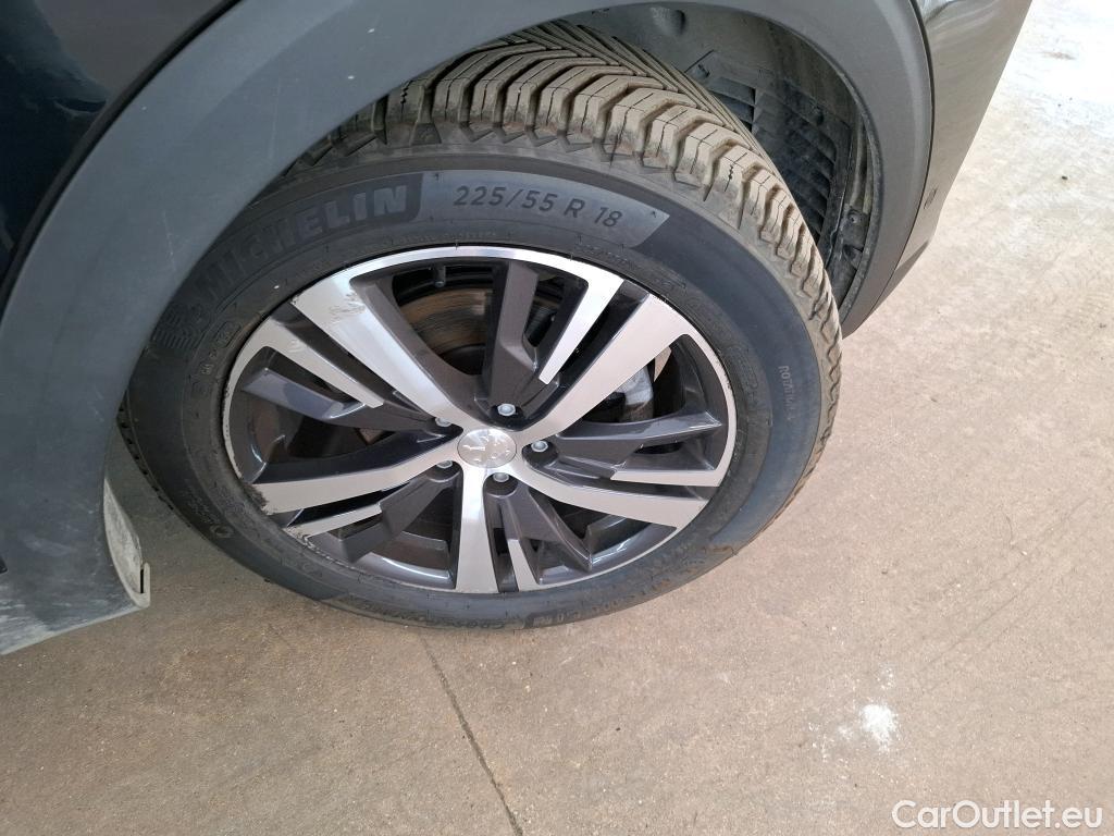  Peugeot  3008  Allure Pack 1.5 HDi 130CV BVA8 E6d #29