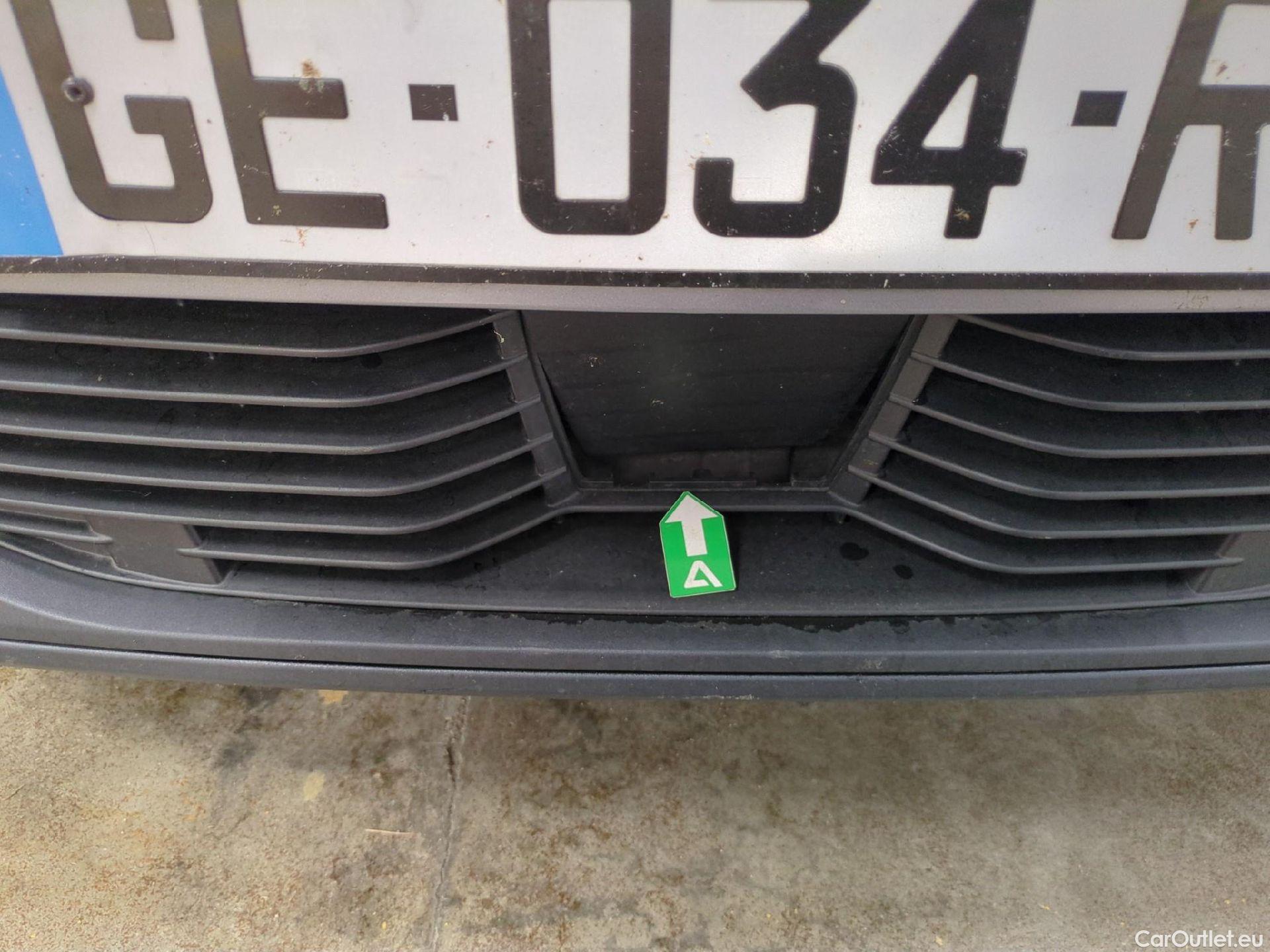  Peugeot  2008  Active Pack 1.2 PureTech 130CV BVA8 E6d #19