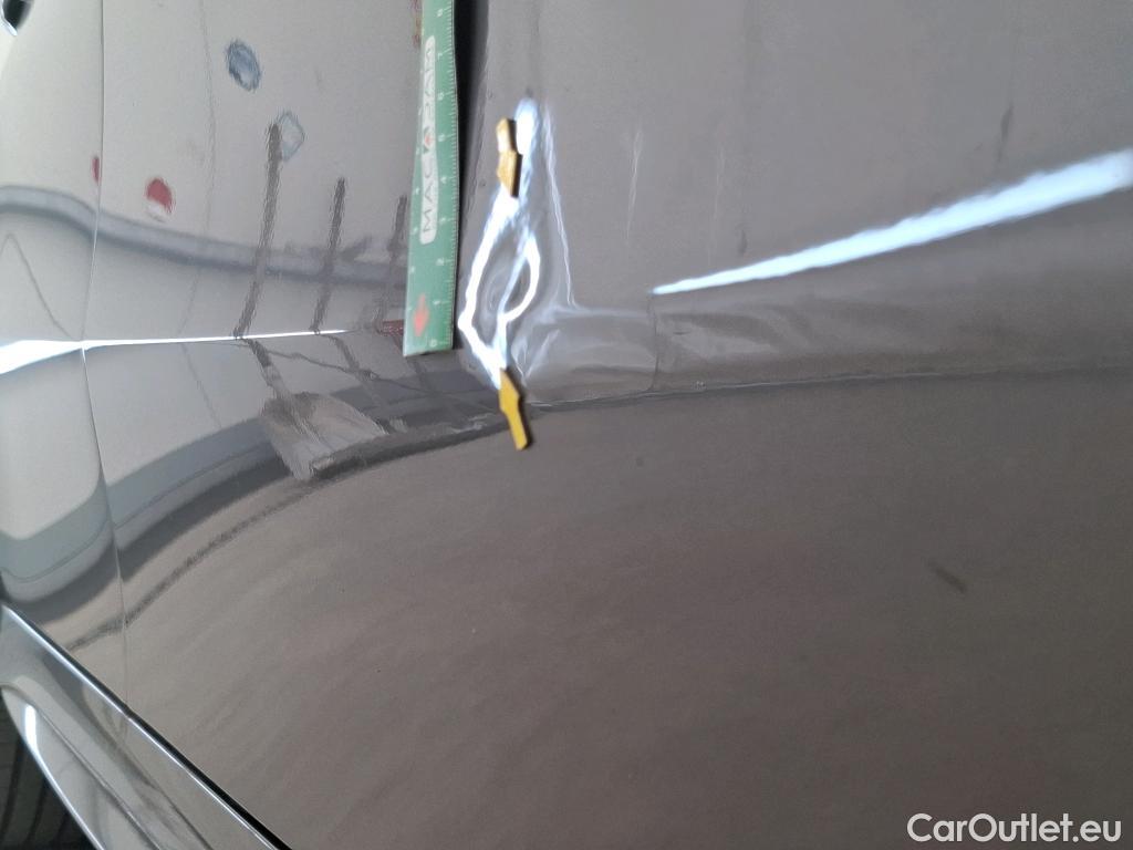  Mercedes  A-Klasse MERCEDES-BENZ Classe A Compact / 2018 / 5P / Berline A 250 e AMG Line 8G-DCT #42