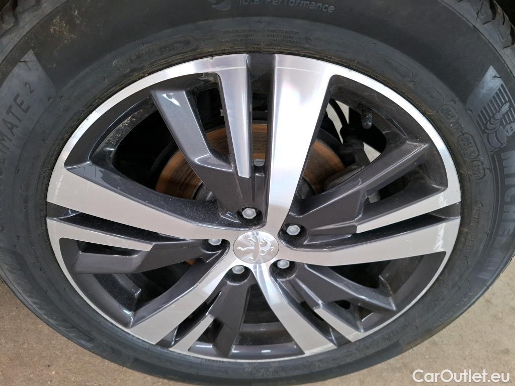  Peugeot  3008  Allure Pack 1.5 HDi 130CV BVA8 E6d #23