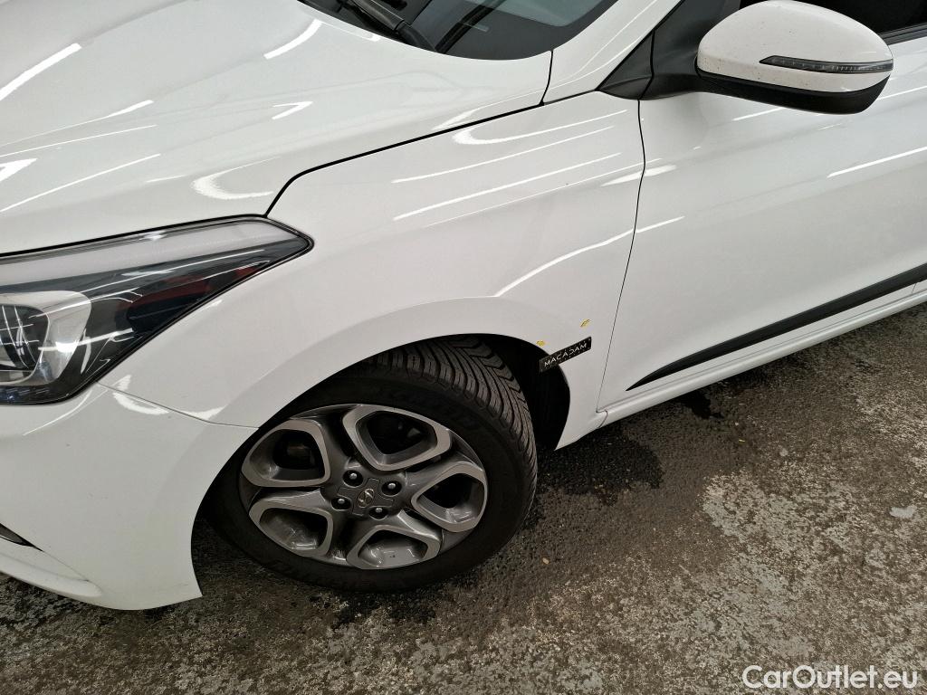  Hyundai  i20  Creative 1.0 100CV BVA7 E6dT #1