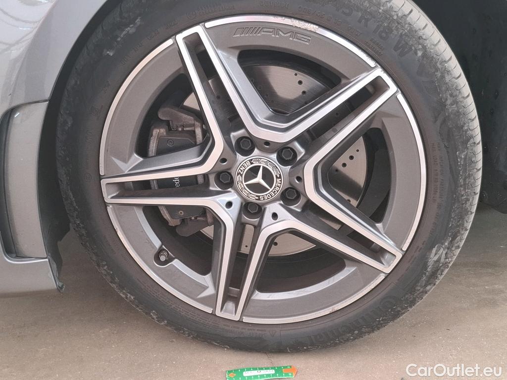  Mercedes  A-Klasse MERCEDES-BENZ Classe A Compact / 2018 / 5P / Berline A 250 e AMG Line 8G-DCT #2