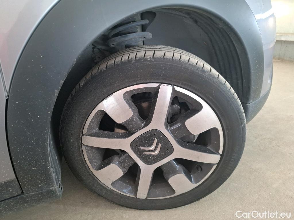  Citroen  C4 Cactus CITROEN  / 2017 / 5P / Berline PureTech 130 S&S EAT6 Shine #4