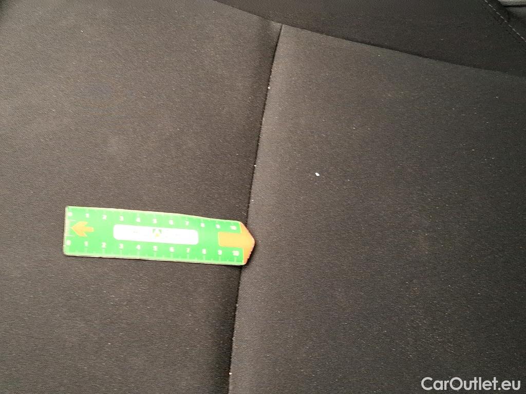  Renault  Clio RENAULT  Société / 2019 / 5P / Berline Air Nav TCe 90 #8