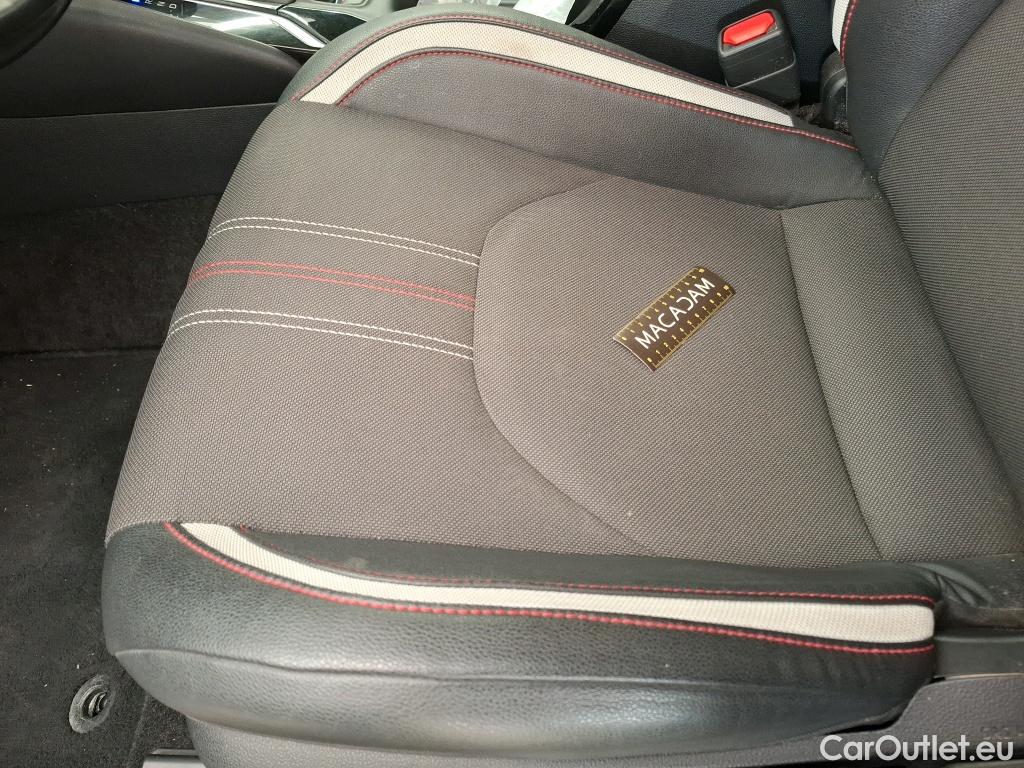 Toyota  Corolla TOYOTA  / 2018 / 5P / Berline Hybride 184h GR Sport #33
