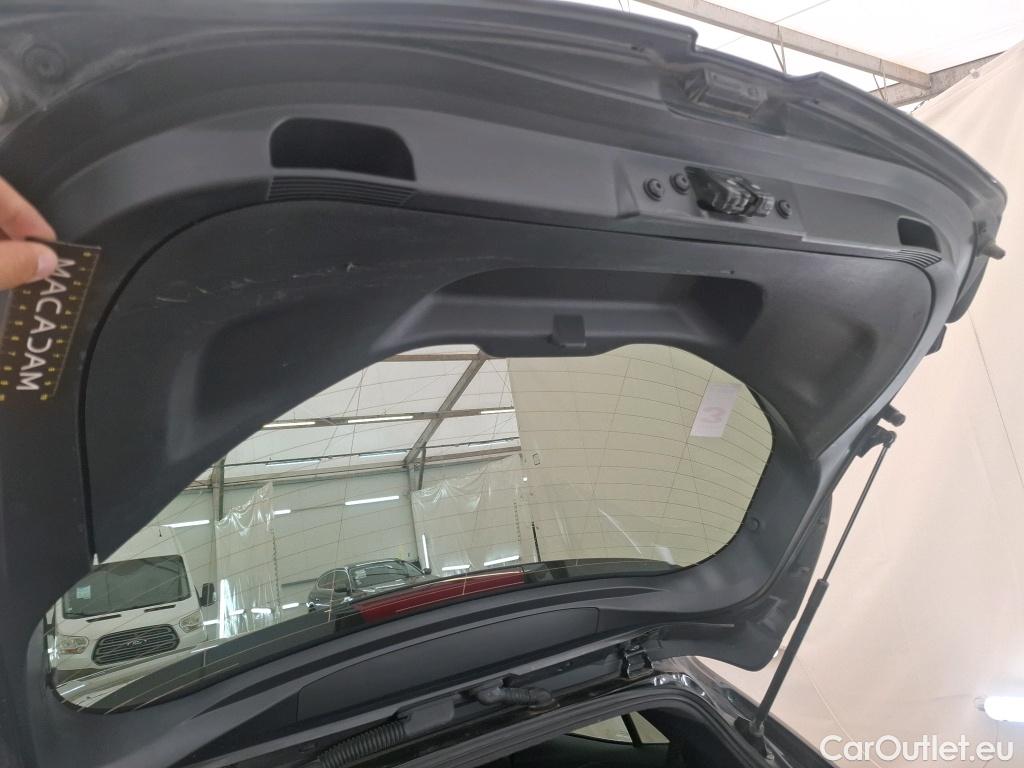  Toyota  Corolla TOYOTA  / 2018 / 5P / Berline Hybride 184h GR Sport #24