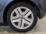  Renault  Clio RENAULT  / 2019 / 5P / BERLINA 1.6 HYBRID E-TECH 103KW ZEN (AUTOCARRO) #19