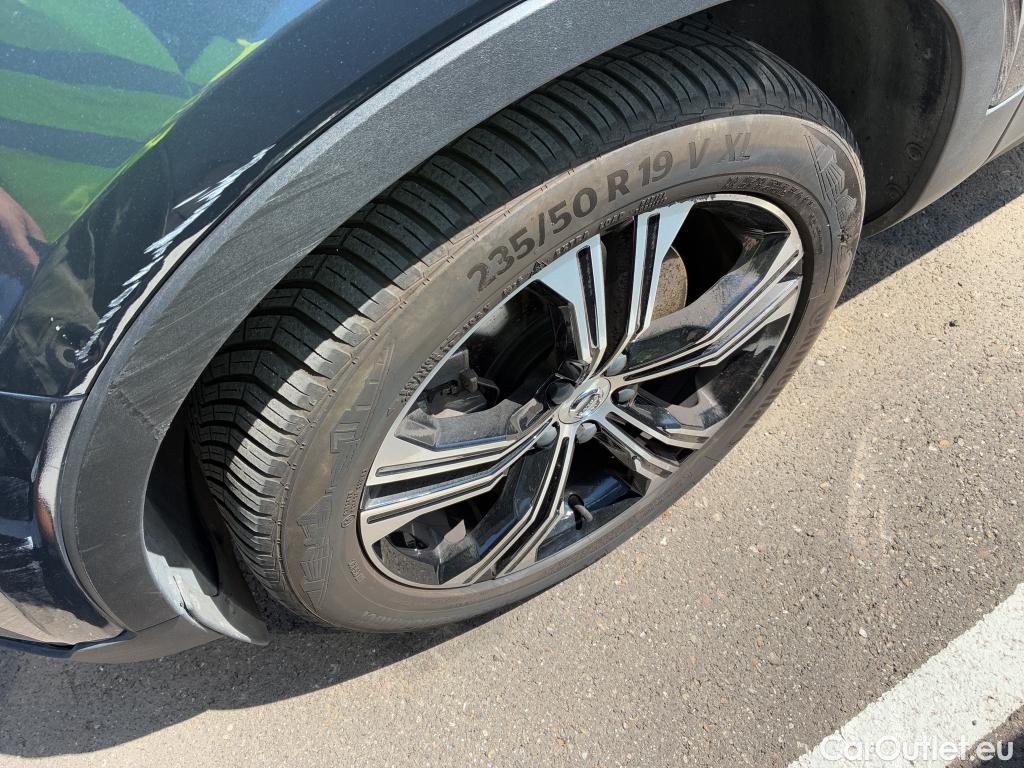  Volvo  XC 40 XC40 2WD Plug-In Hybrid Inscription 1.5 T5 260CV AT7 E6dT #12