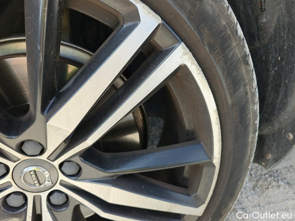  Volvo  XC60  R Design Plug-In Hybrid AWD 2.0 T8 Twin Engine 390CV AT8 E6dT #12